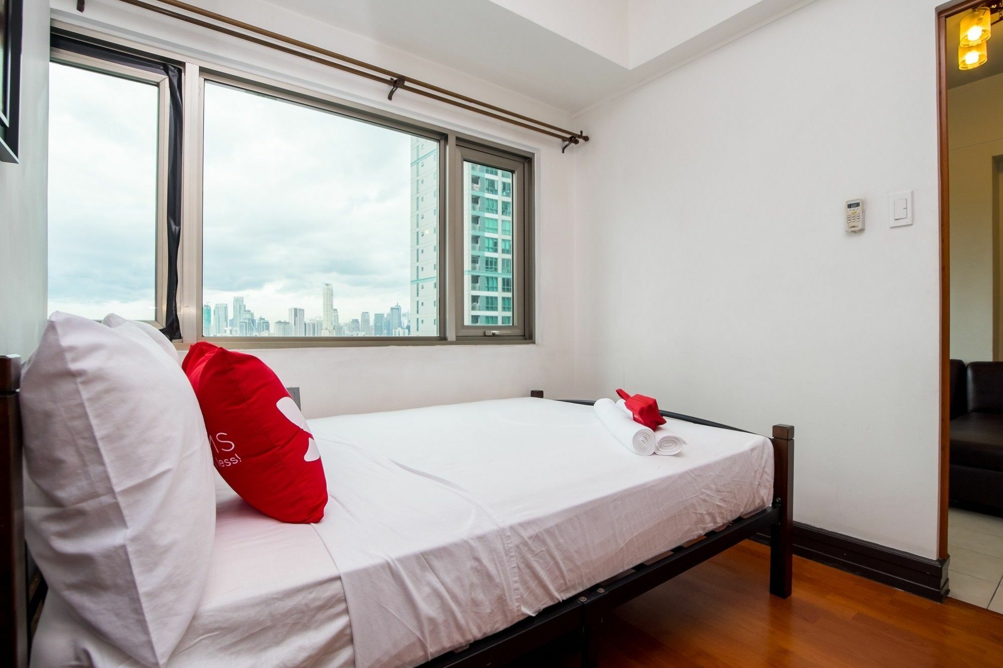 Zen Home Forbeswood Parklane Bgc Тагиг Экстерьер фото